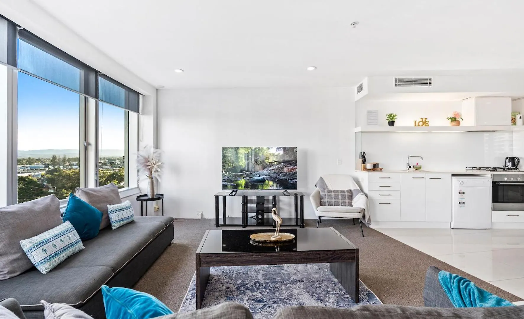 Central Surfers Paradise Family Retreat Gold Coast Apartment
